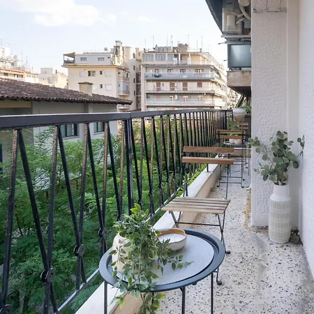 Charm - Stylish 3br Апартамент