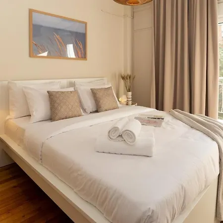 Charm - Stylish 3br Апартамент