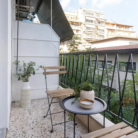 Charm - Stylish 3br Апартамент Солун